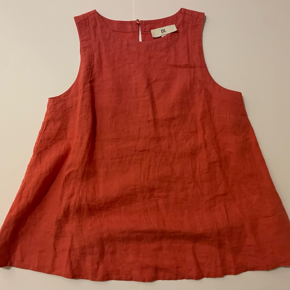 Red Sleeveless Top